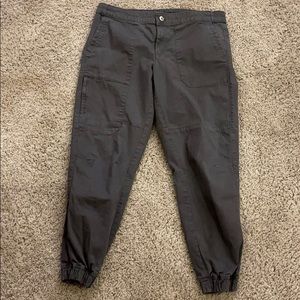 Grey north face pants